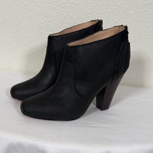 Betsey Johnson Jensen Black Leather Ankle Booties Boot Women’s Size 9
